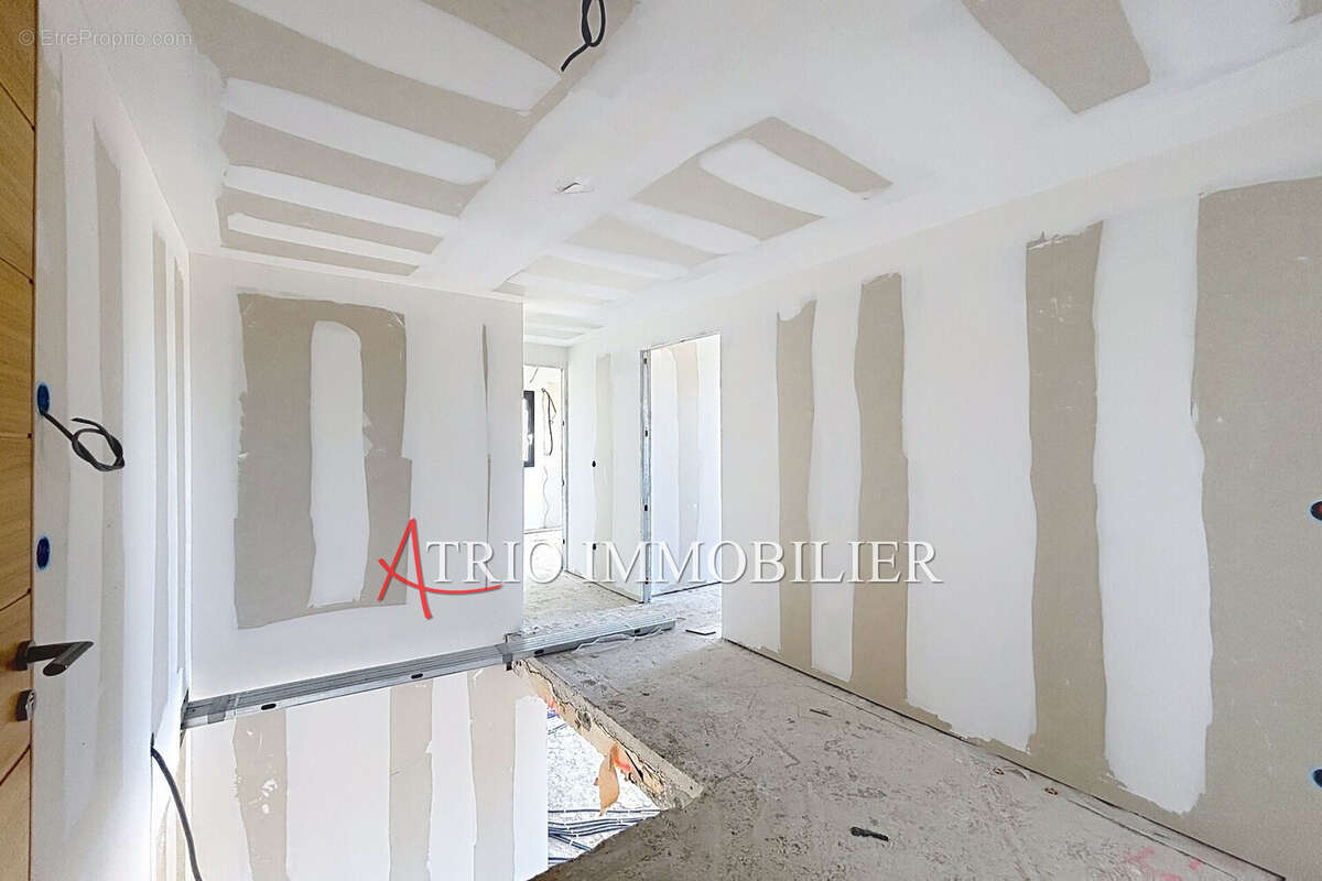 Maison à CAGNES-SUR-MER