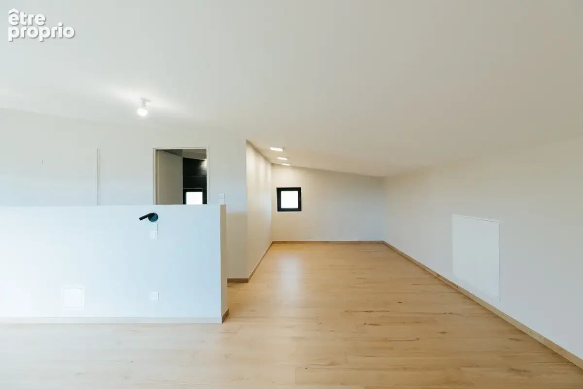 VILLA 250m2 Exceptionelle I DPE A • Vue exceptionnelle sur les Alpes • Piscine • 248 m2 habitables - photo 11