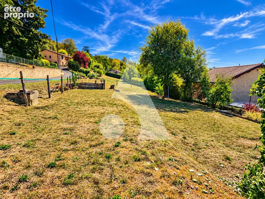 Terrain à CHATILLON
