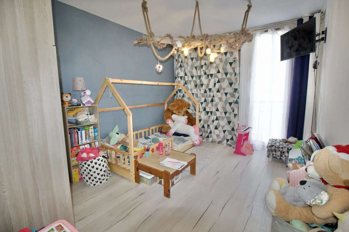 Appartement à ELANCOURT