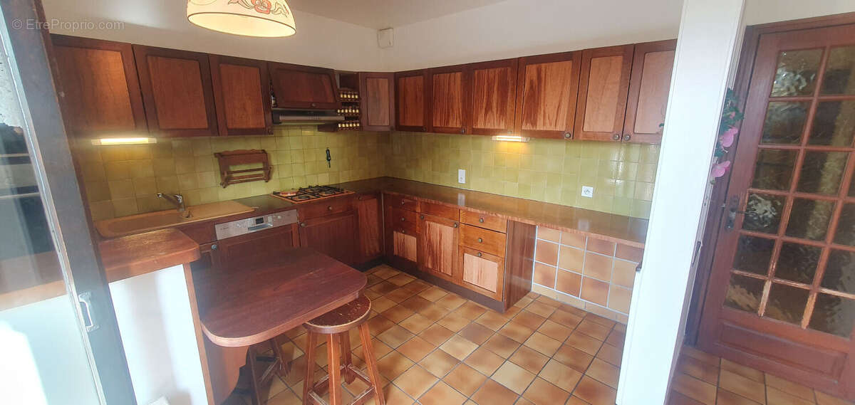 Maison à CRANVES-SALES