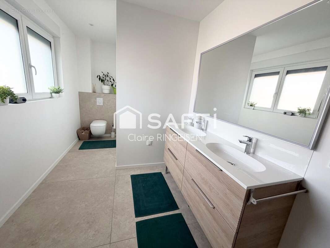 Maison 136 m² à Woustviller  - photo 9