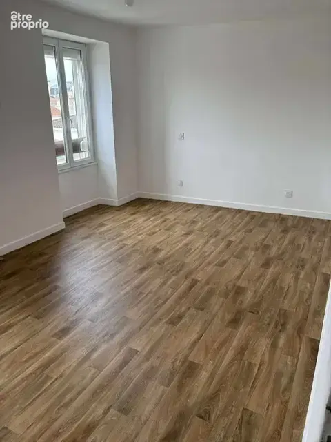 Luçon hyper-centre   immeuble de rapport   3 appartements loués   23 400 € de revenus annuels   rentabilité +8 - photo 27