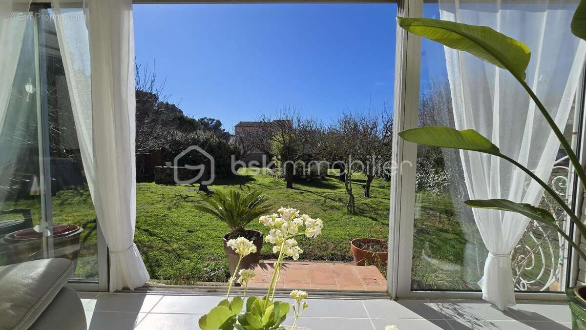 Maison à BAGNOLS-SUR-CEZE