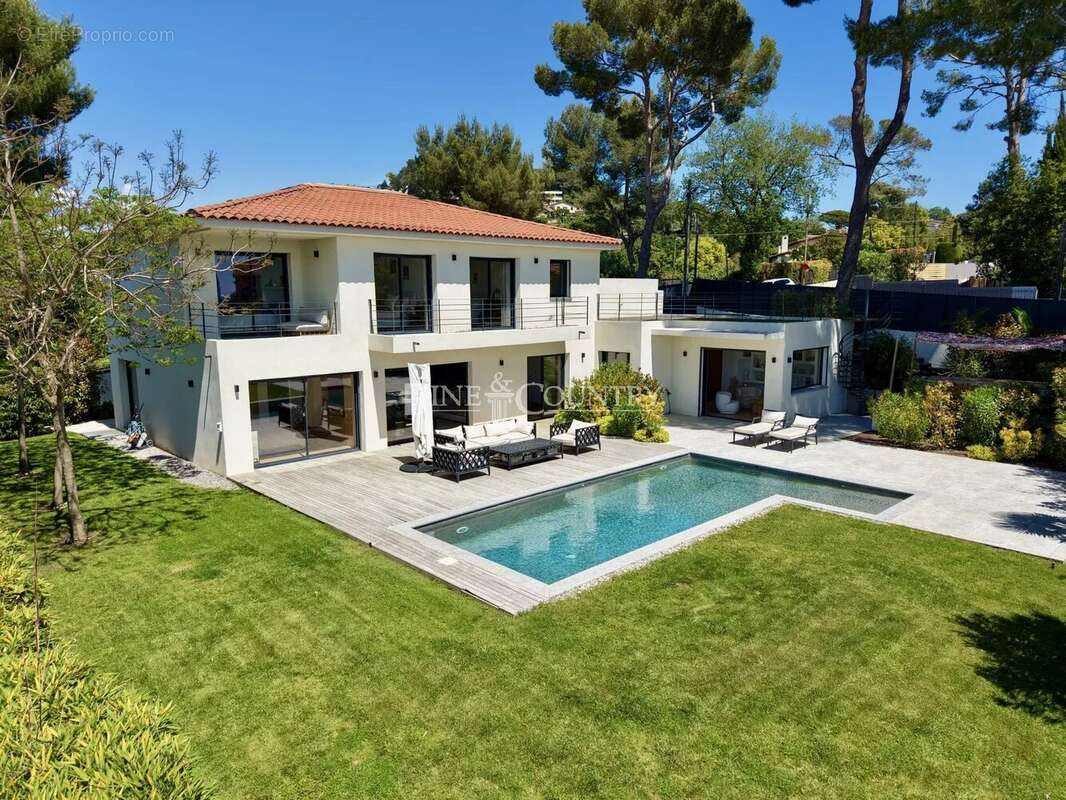 Maison à LE CANNET
