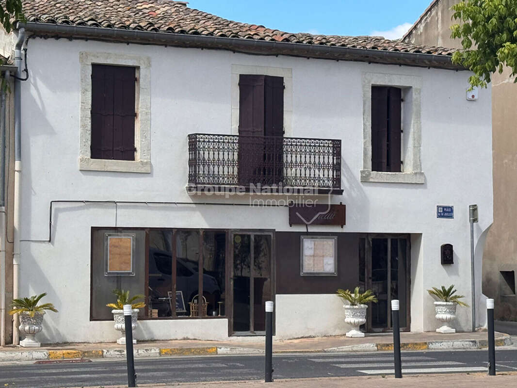 Commerce à LUNEL-VIEL