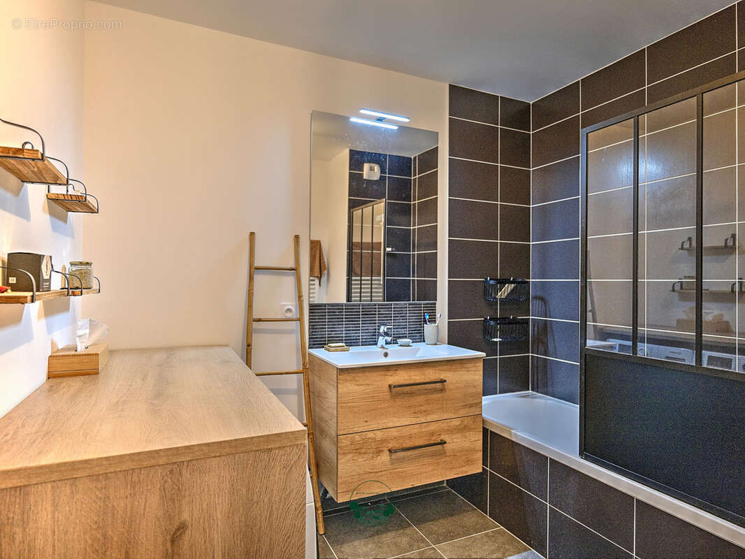 Photo 5 - Appartement à SAINT-GENIS-POUILLY