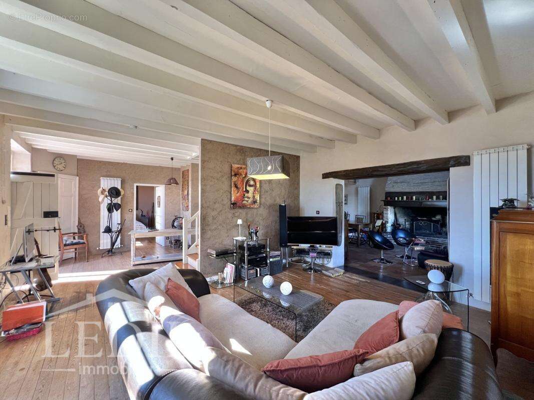 Maison à CASTELJALOUX