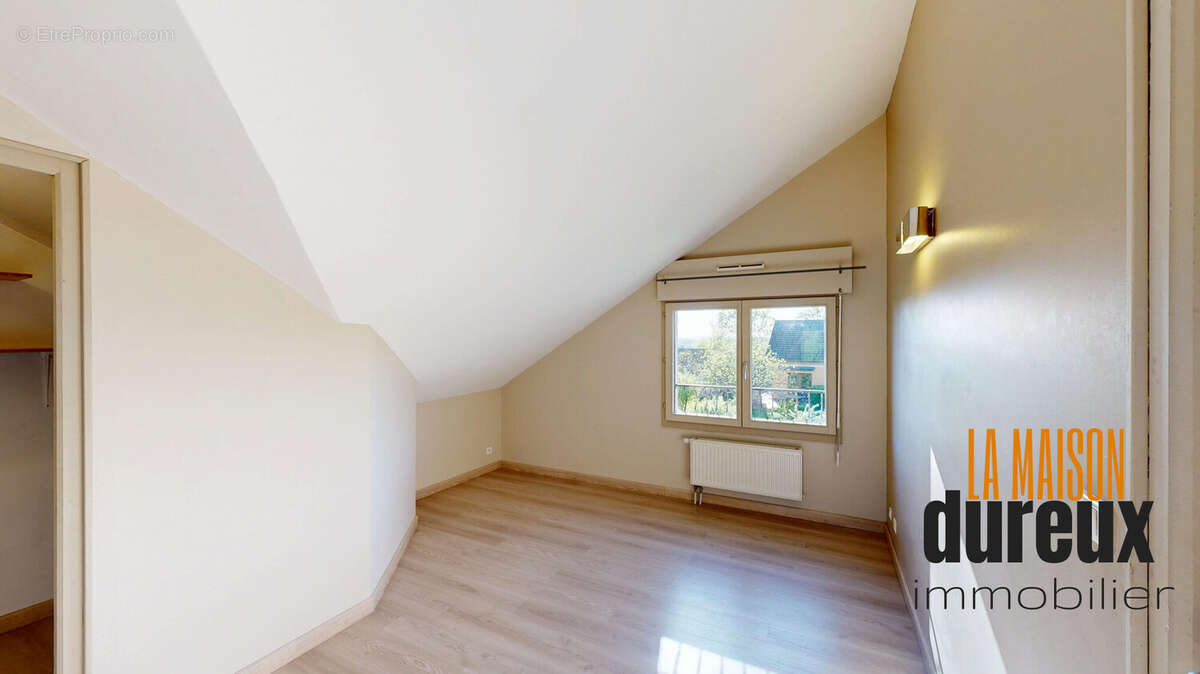 Appartement à SERRE-LES-SAPINS