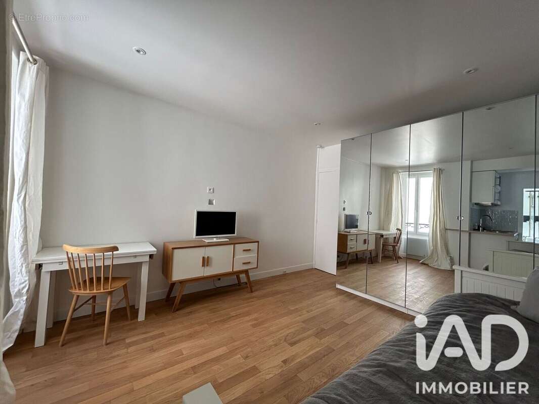 Photo 2 - Appartement à PARIS-9E