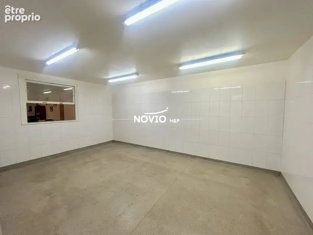 Commerce 355 m² à vendre à Dissay (86130) - photo 8