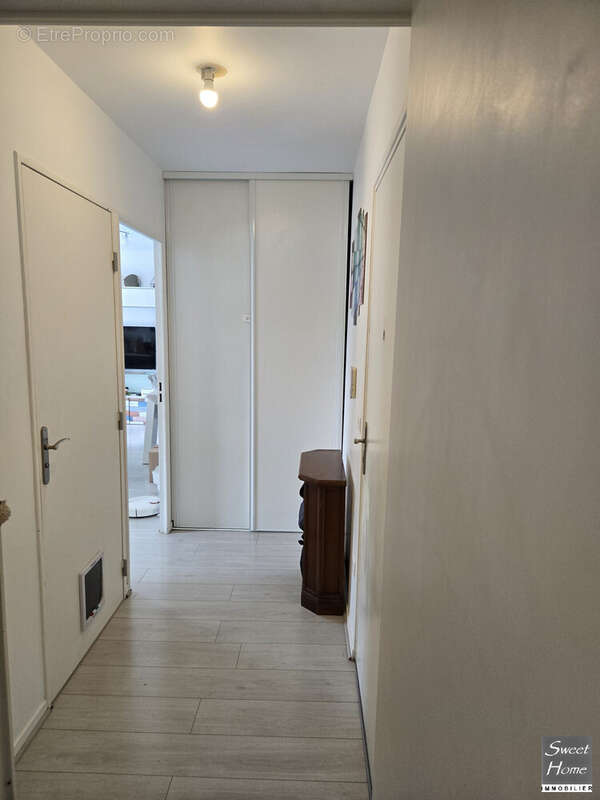 Appartement à MAGNY-LES-HAMEAUX