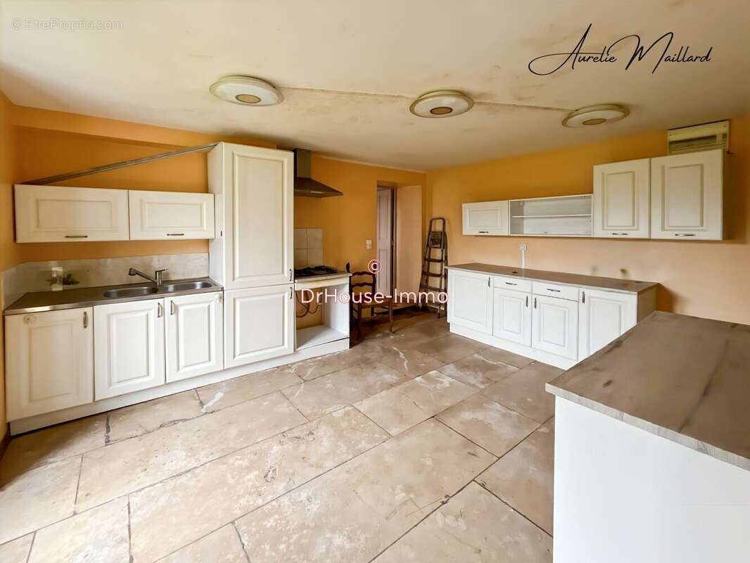 Maison à SAINT-AIGNAN-DE-CRAMESNIL