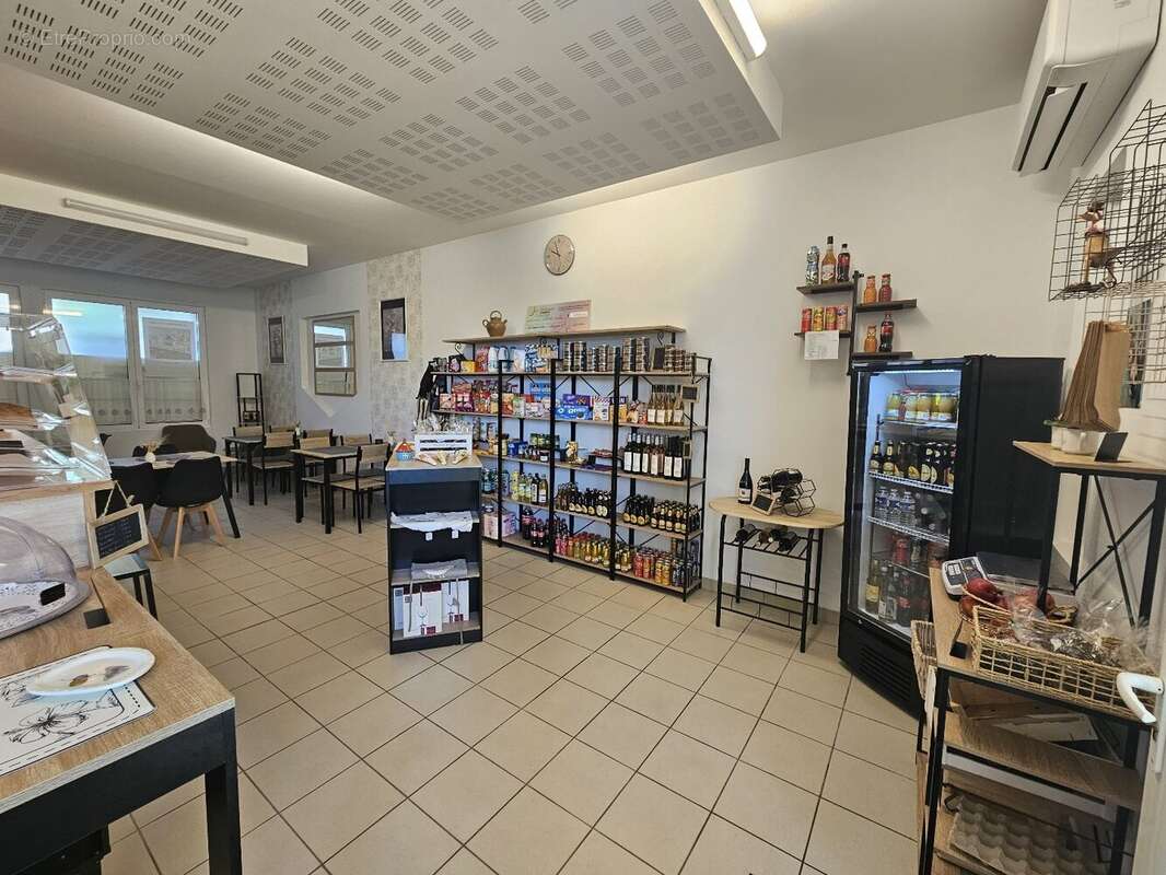 Commerce à SAINT-COUAT-D'AUDE