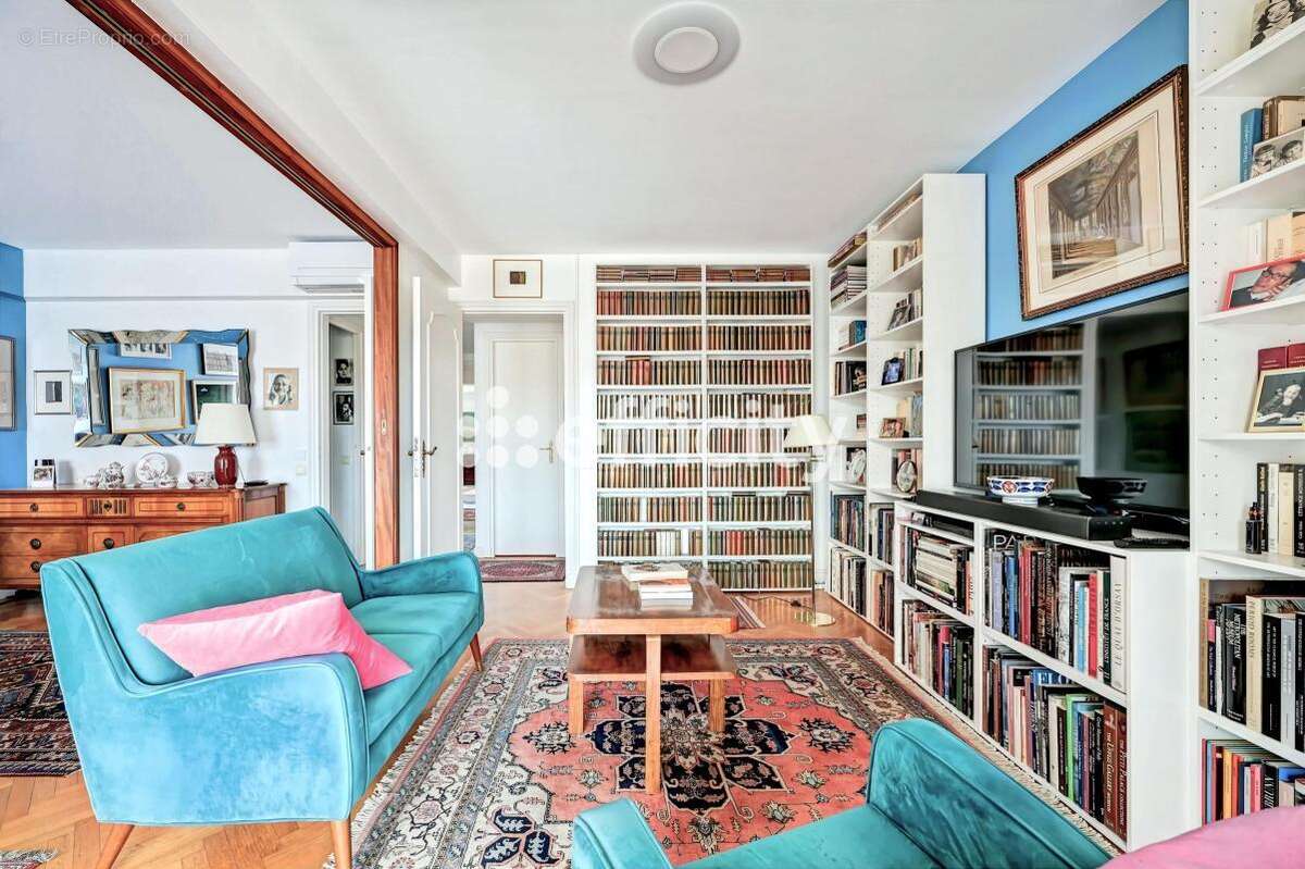 Appartement à MARSEILLE-6E