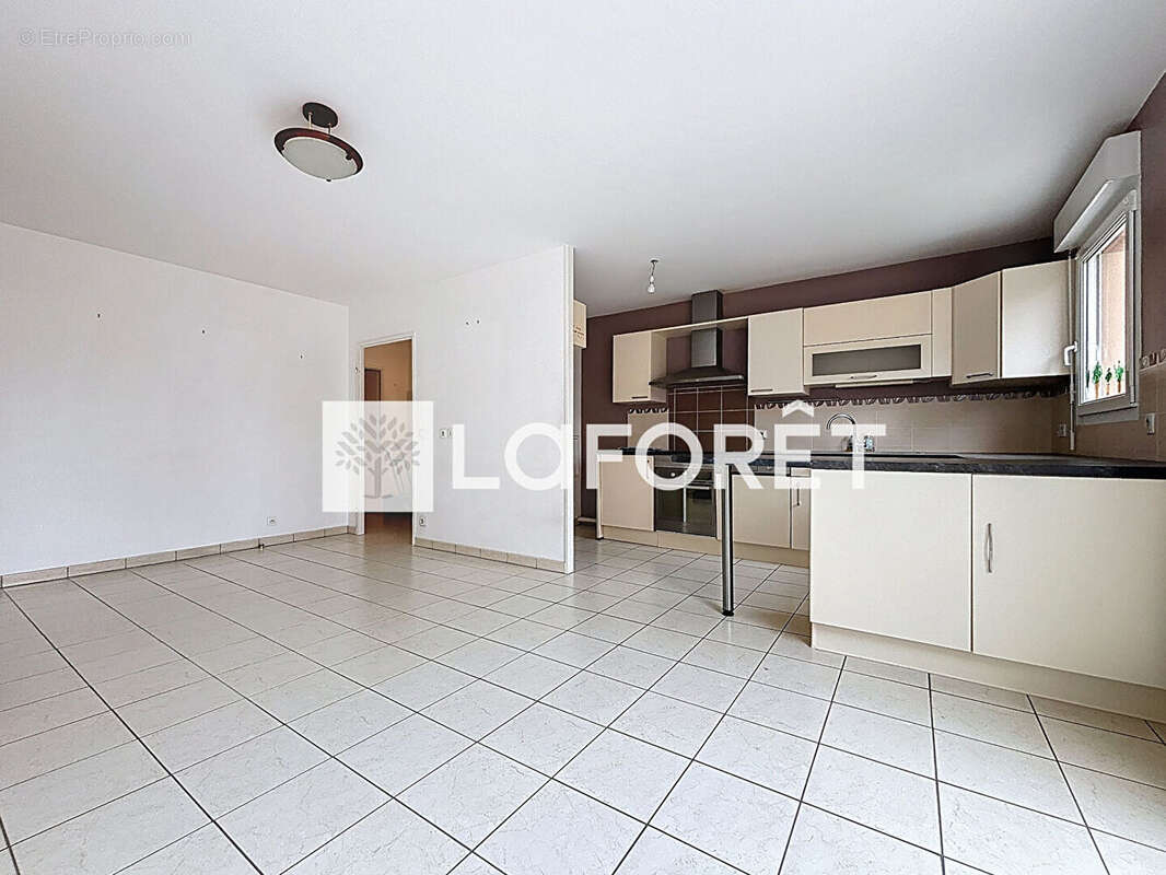Appartement à DAMMARIE-LES-LYS