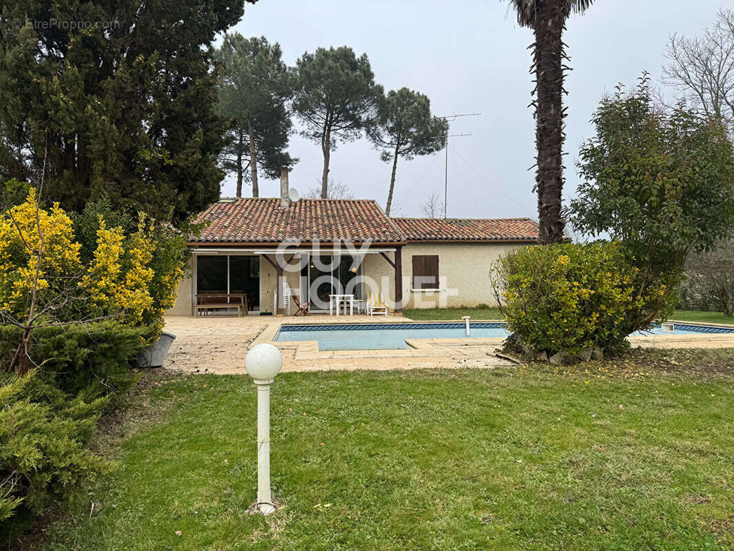 Maison à CASTELJALOUX