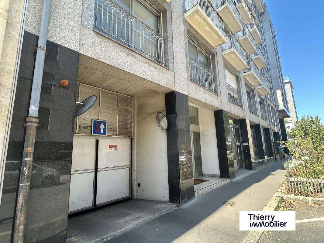 Parking copernic - photo 4