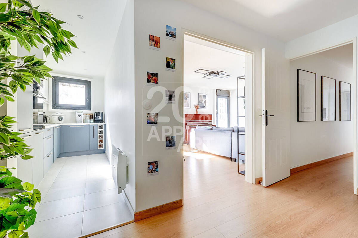 Appartement à PARIS-20E
