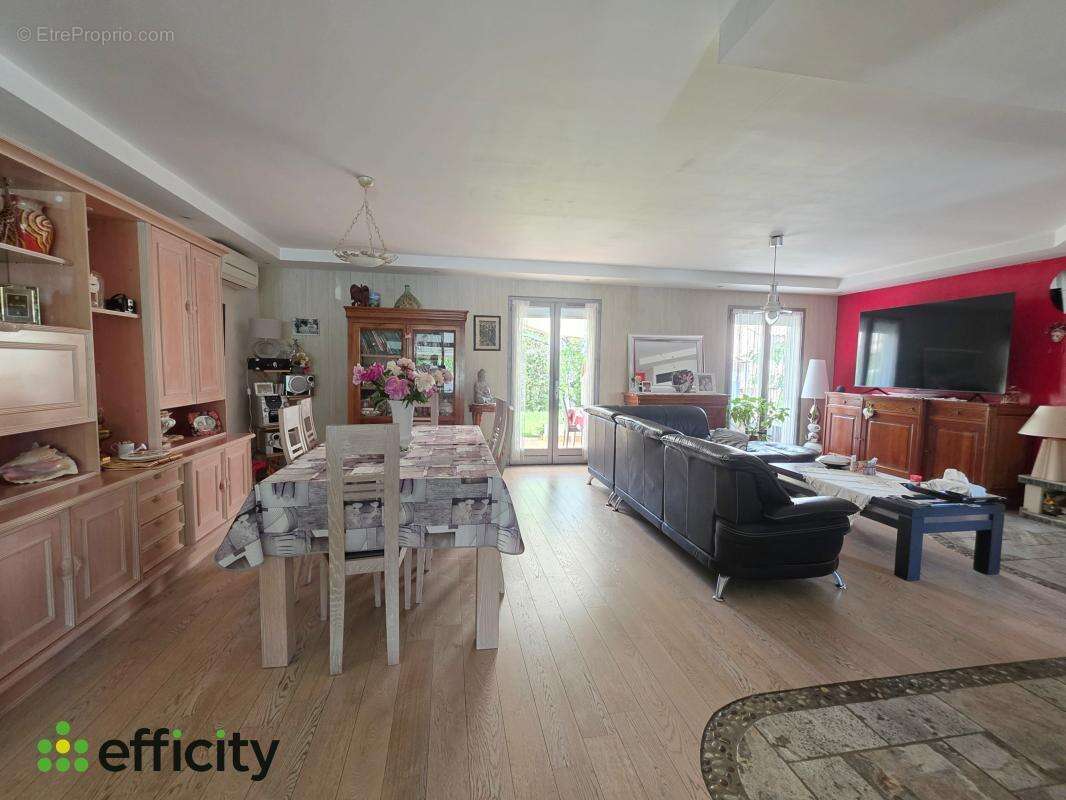 Maison 148 m² à Peipin  - photo 9