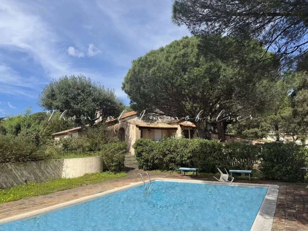 Maison à GRIMAUD