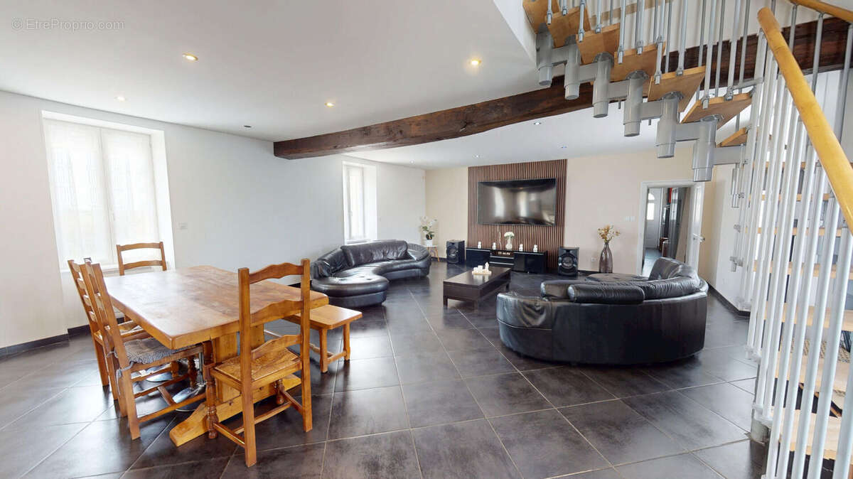 Autre à SERMOISE-SUR-LOIRE