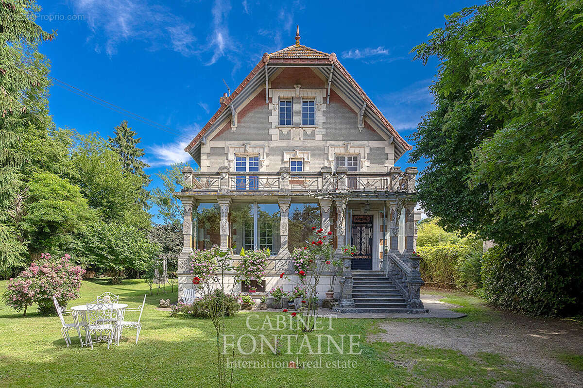 Maison à NOAILLES