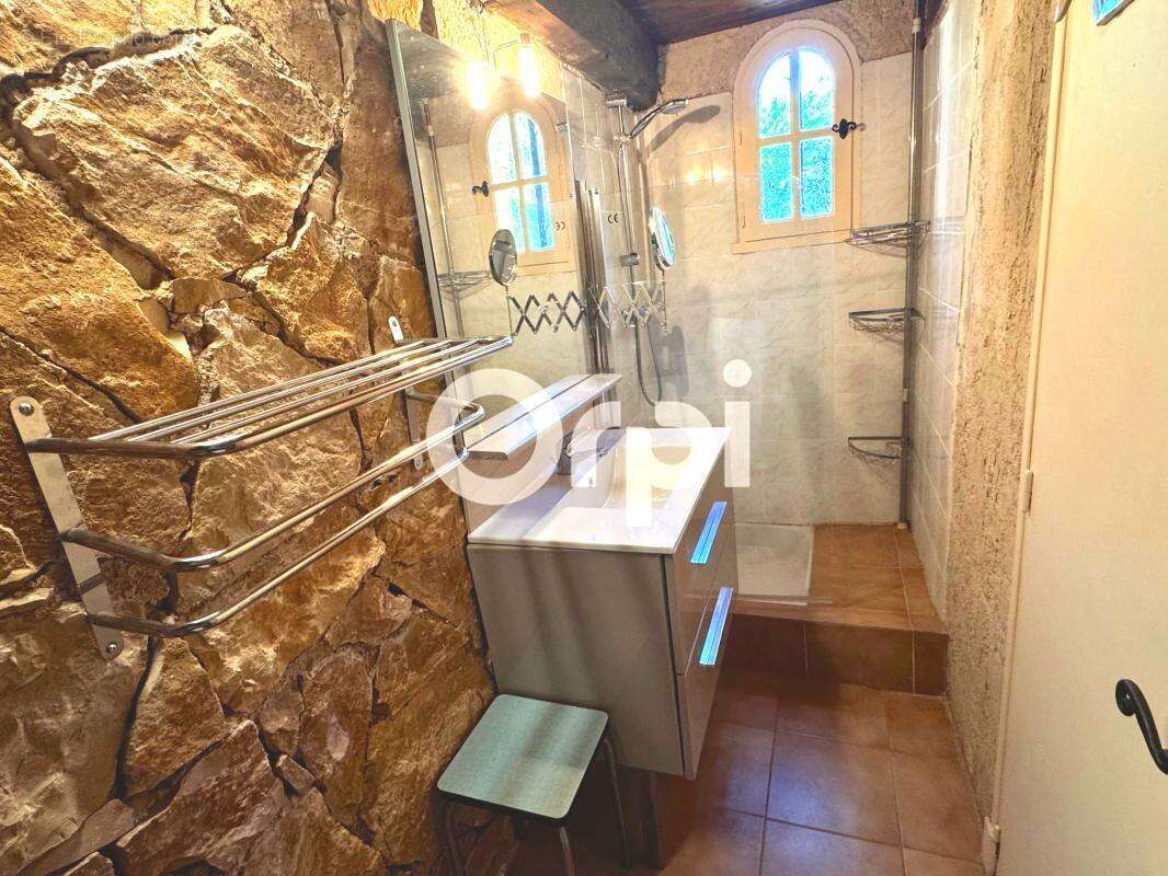 Maison à MONTAUROUX