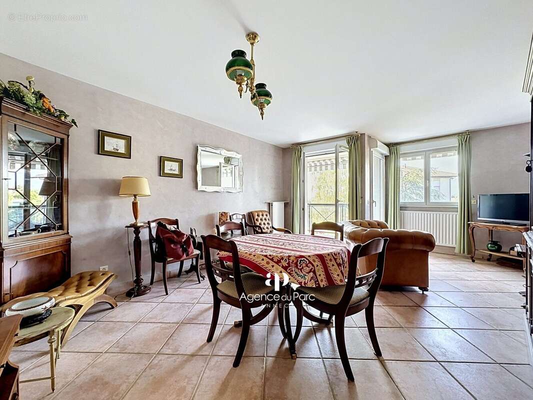 Appartement à ANNECY-LE-VIEUX