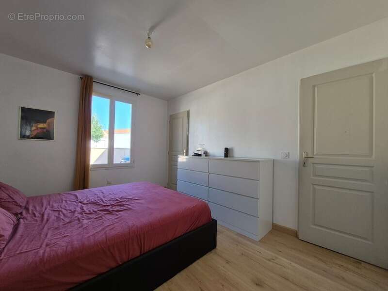 Maison familiale 5 pièces avec jardin clos – Lussant 17430 - photo 6