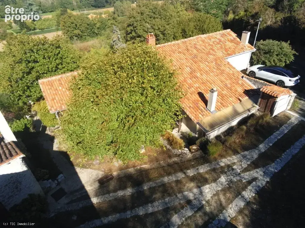 Maison Spacieuse Avec 5 Chambres et Dépendances - photo 39