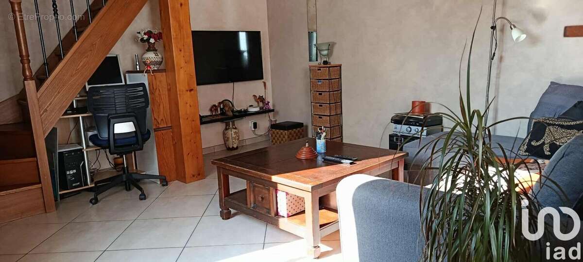 Photo 5 - Maison à VEAUCHE