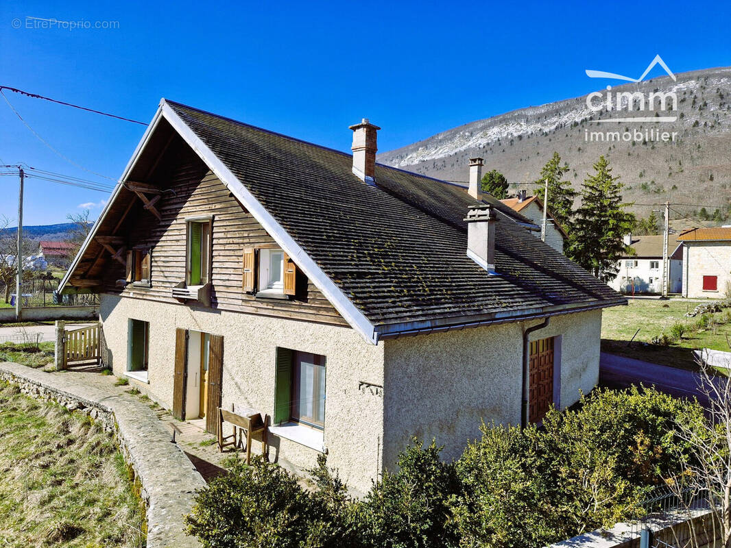 Maison à VASSIEUX-EN-VERCORS