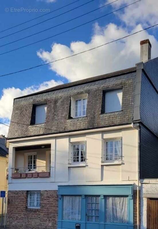 Maison à LILLEBONNE