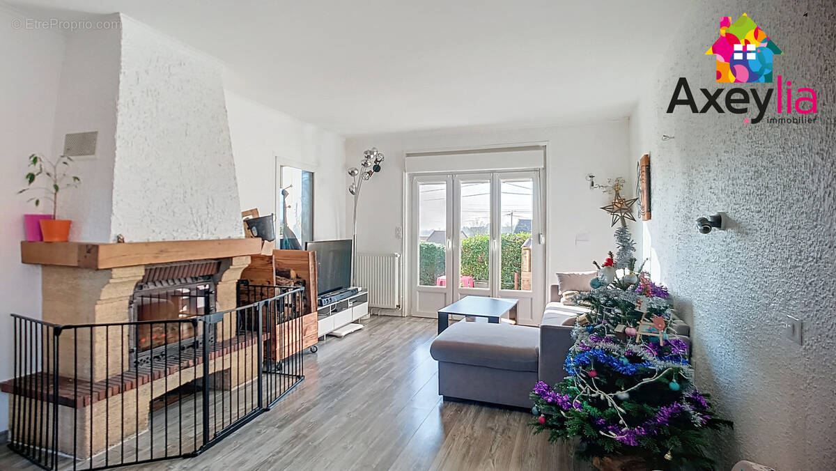 Maison à LA MOTTE-SAINT-JEAN
