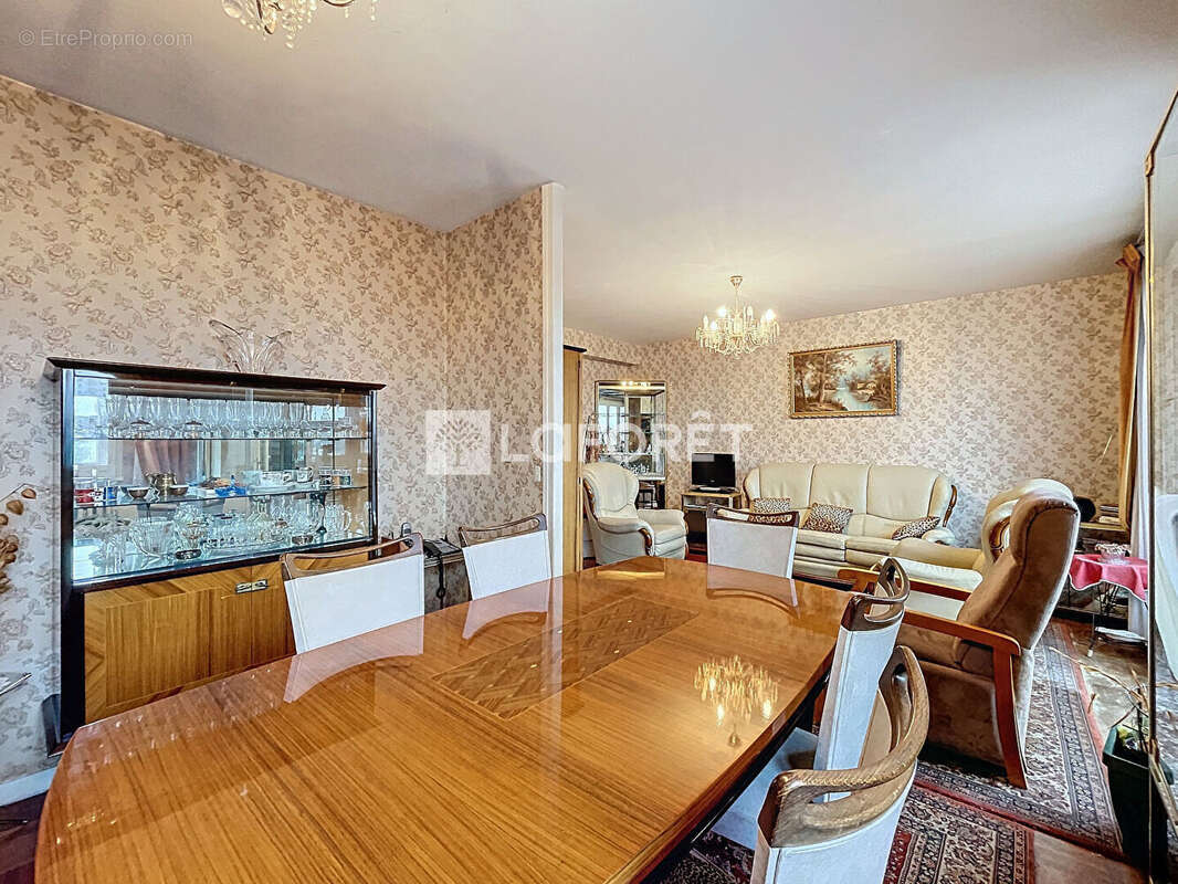 Appartement à CHATILLON