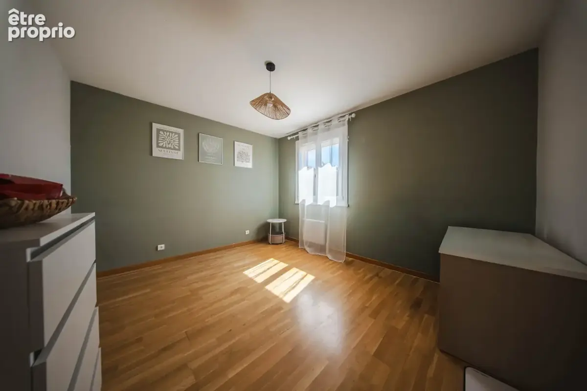 Maison 6 pièces 110 m² à vendre à Ennezat (63720) - photo 6