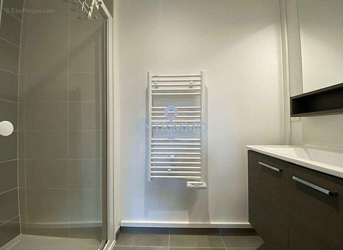 Appartement à ALBY-SUR-CHERAN