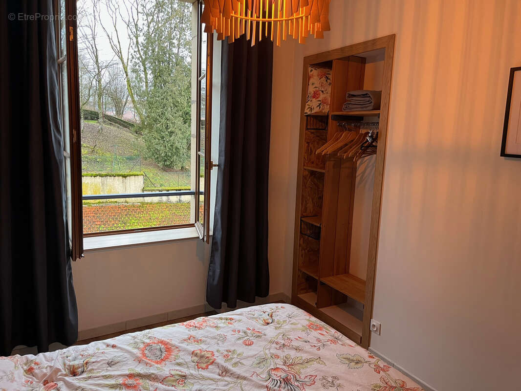 Appartement à CONTREXEVILLE