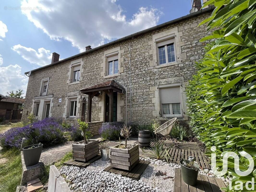 Photo 1 - Maison à JESSAINS