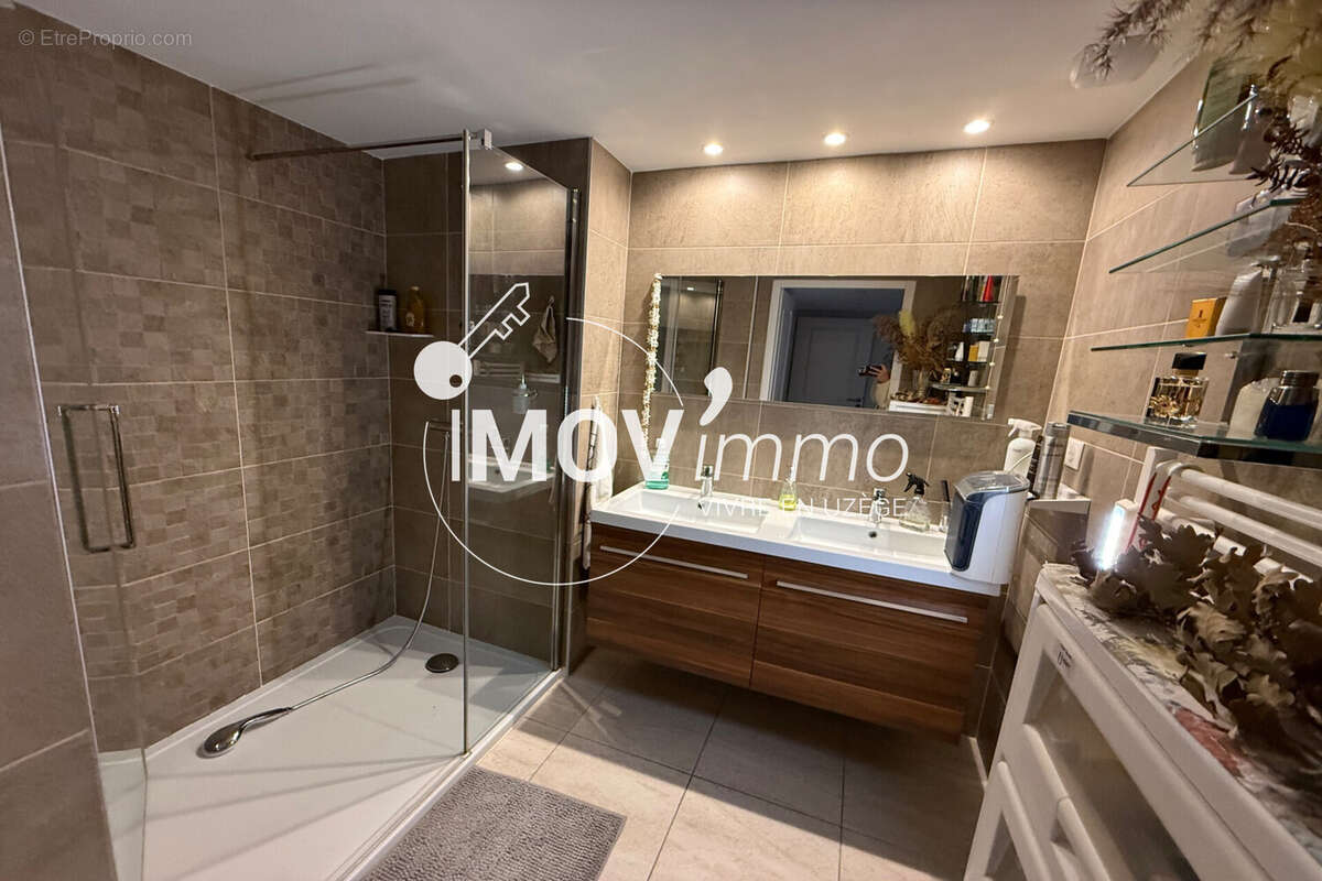 Appartement à UZES