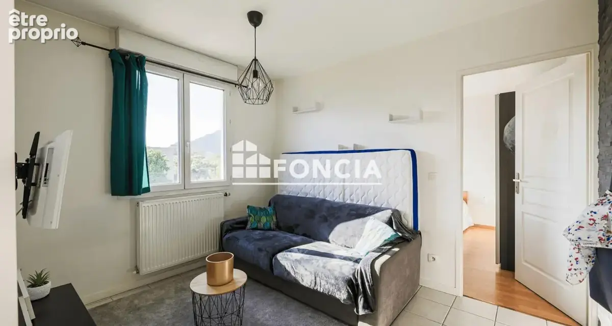  T2 de 47 m² en excellent état, avec terrasse couverte et ascenseur, au cœur d’un secteur recherché proche des transports. Une o - photo 9