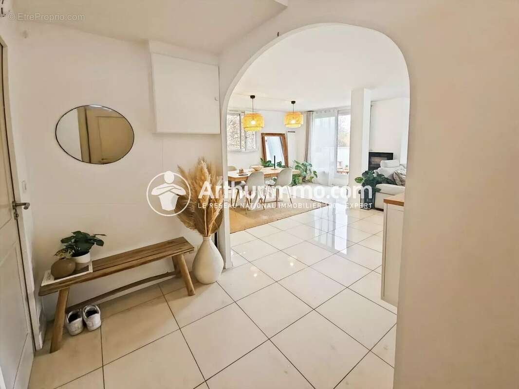 Appartement à LISSES