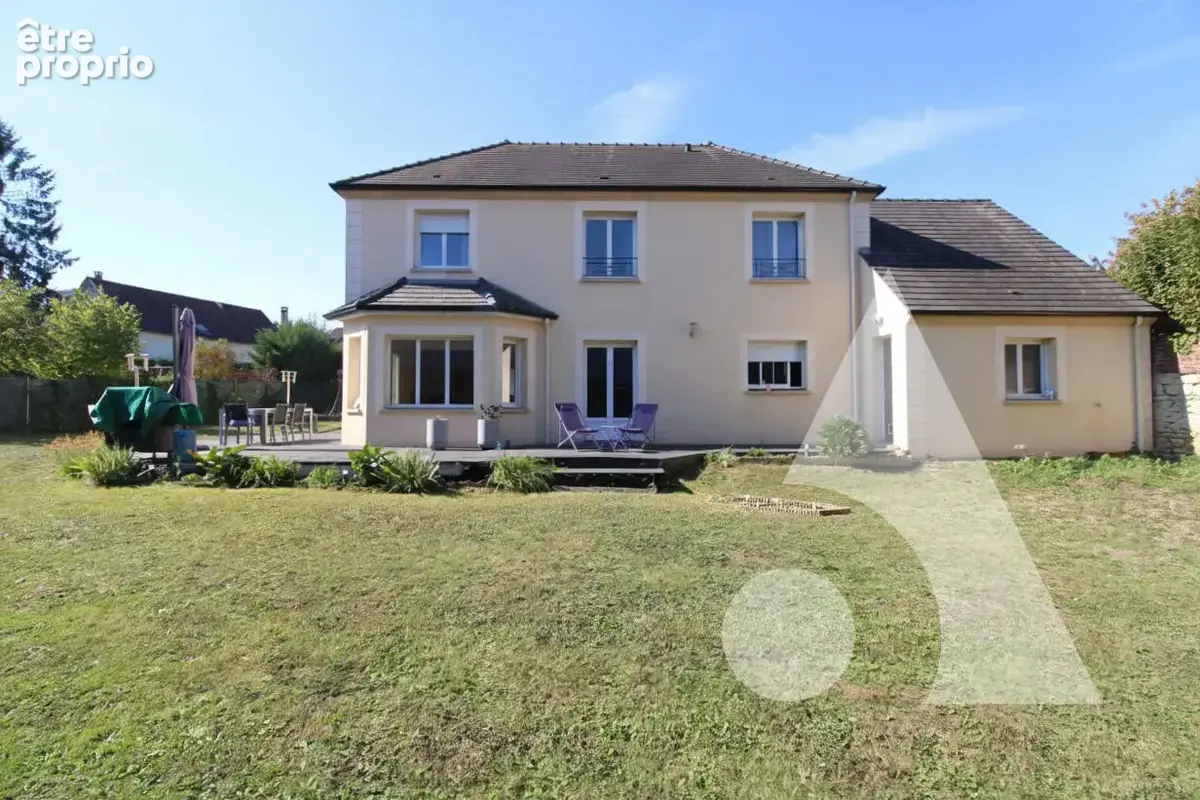 Maison Clermont 7 pièce(s) 152 m2 - photo 1