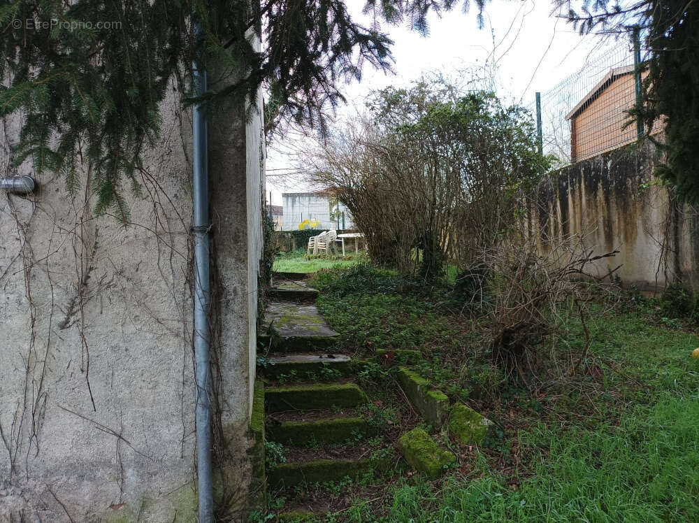 Maison à MONSEMPRON-LIBOS