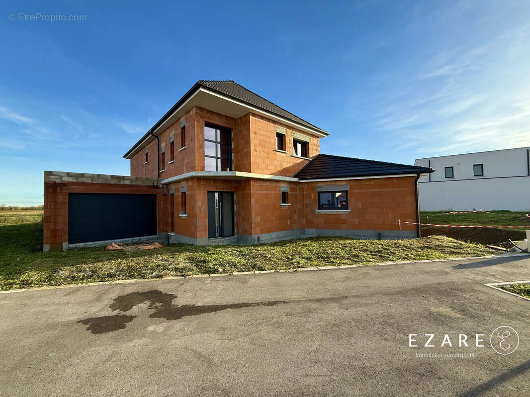 Maison 220 m² à Varois-Et-Chaignot  - photo 3