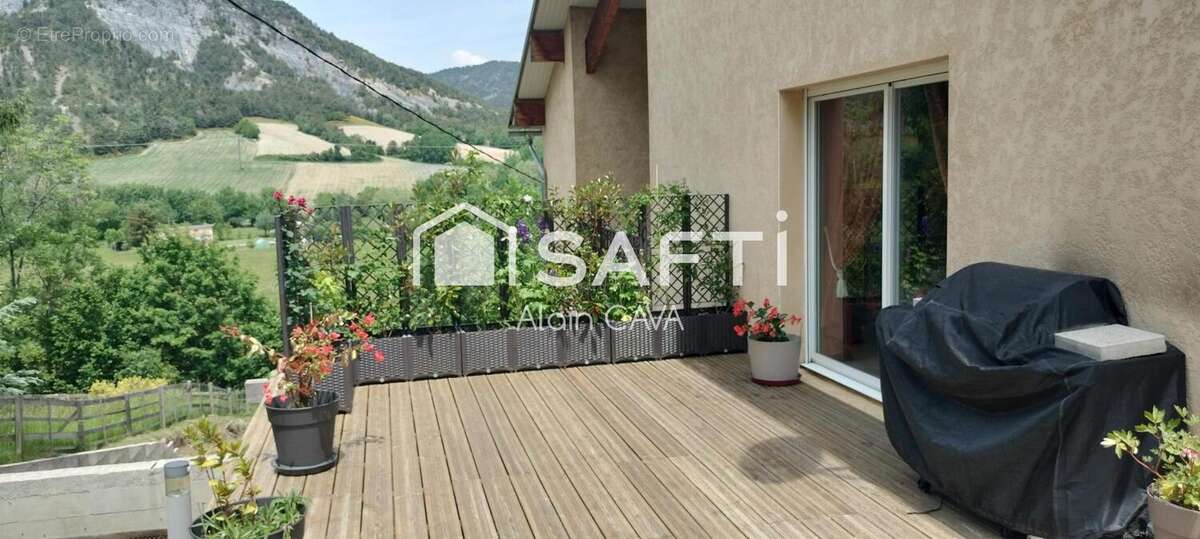 Appartement 121 m² à Selonnet  - photo 4