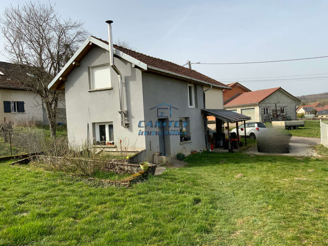 Maison à VY-LES-LURE