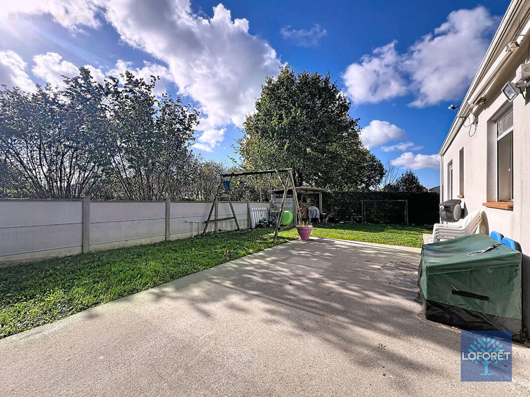 Maison à L&#039;AIGUILLON-SUR-VIE