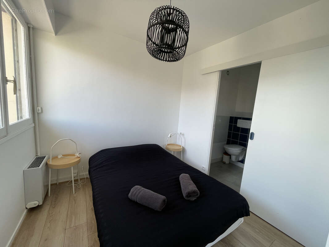50m plage ! superbe 2 pieces entierement renove + cave + parking - photo 8